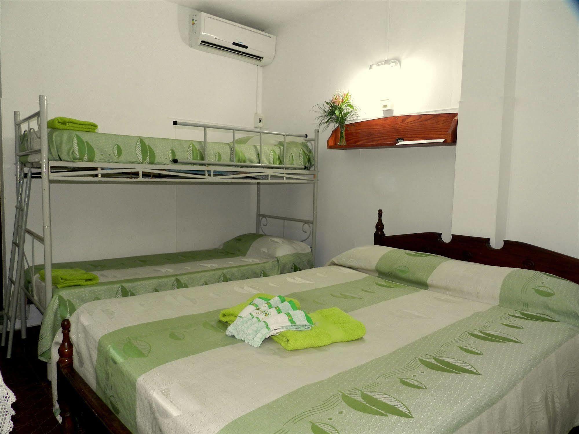 Hotel Colon Posadas Esterno foto